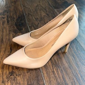 Cute plain beige heels for any occasion